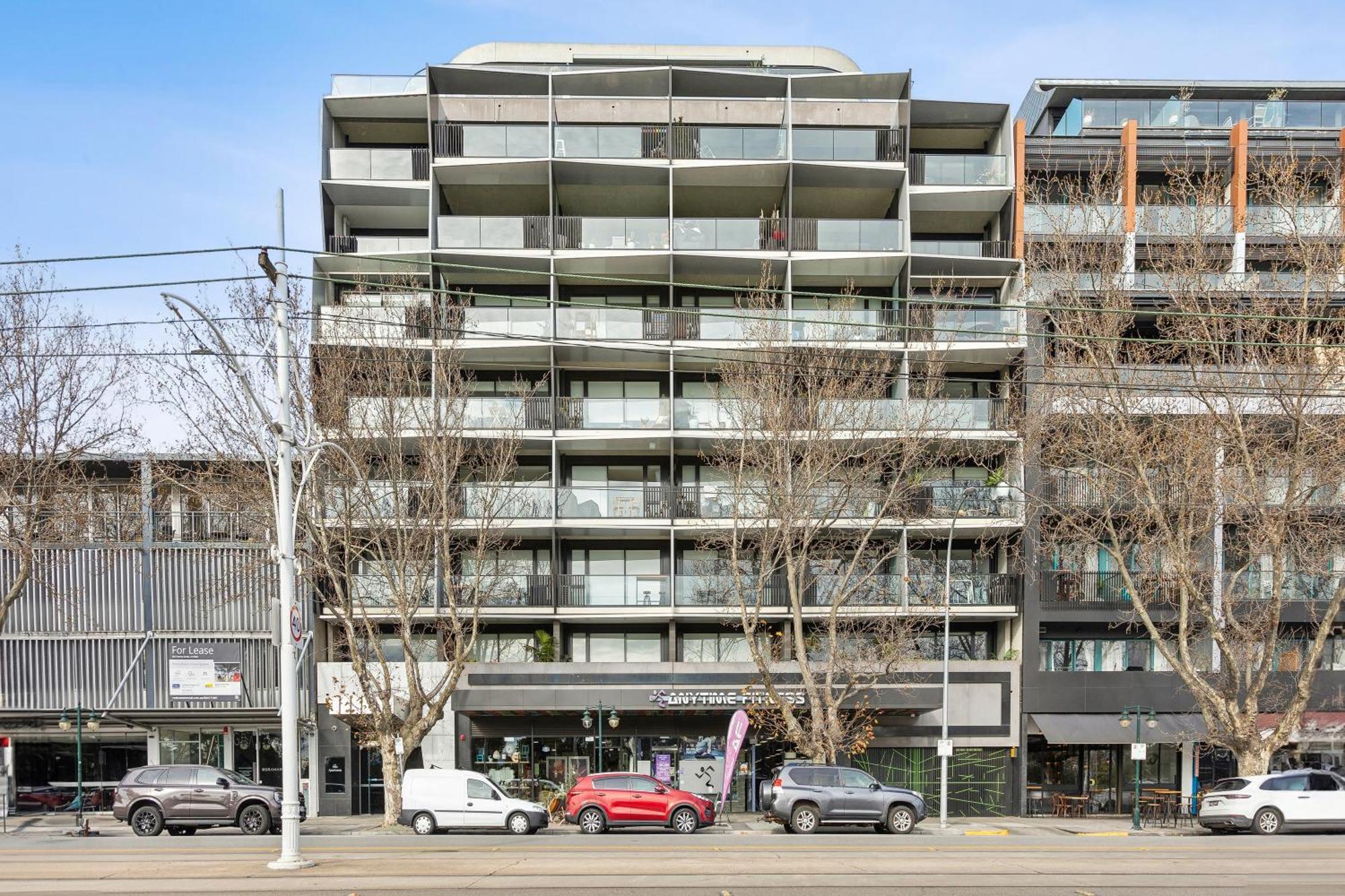Complete Host Halo Apartments Мелбърн Екстериор снимка