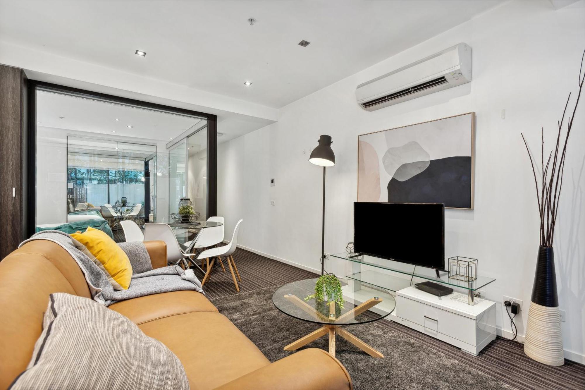 Complete Host Halo Apartments Мелбърн Стая снимка