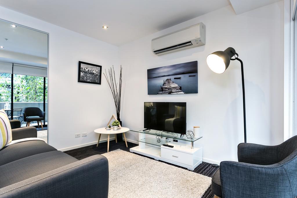 Complete Host Fitzroy St Apartments Мелбърн Стая снимка